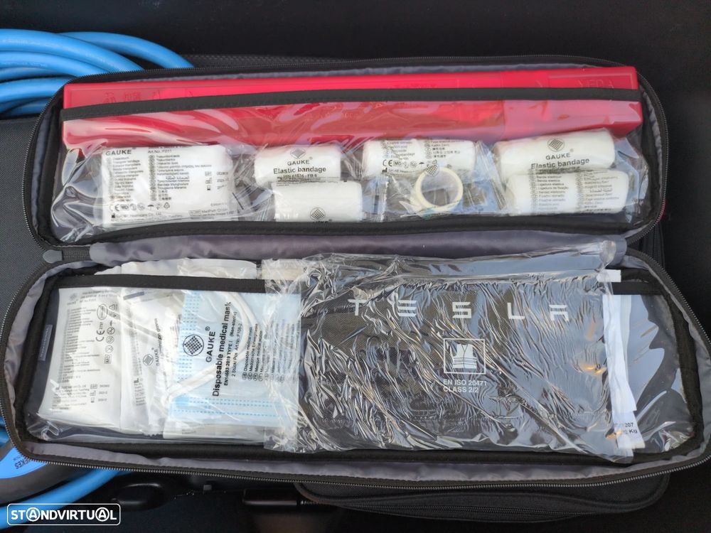 Tesla Model 3 Tração Traseira Standard - 25