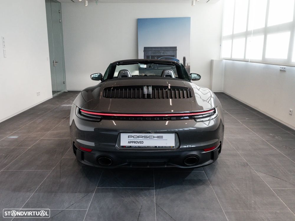 Porsche 911 (992) Carrera 4 GTS PDK - 10