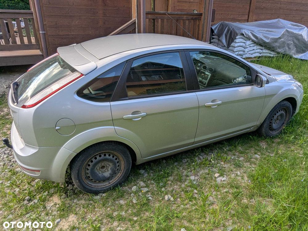 Ford Focus - 8