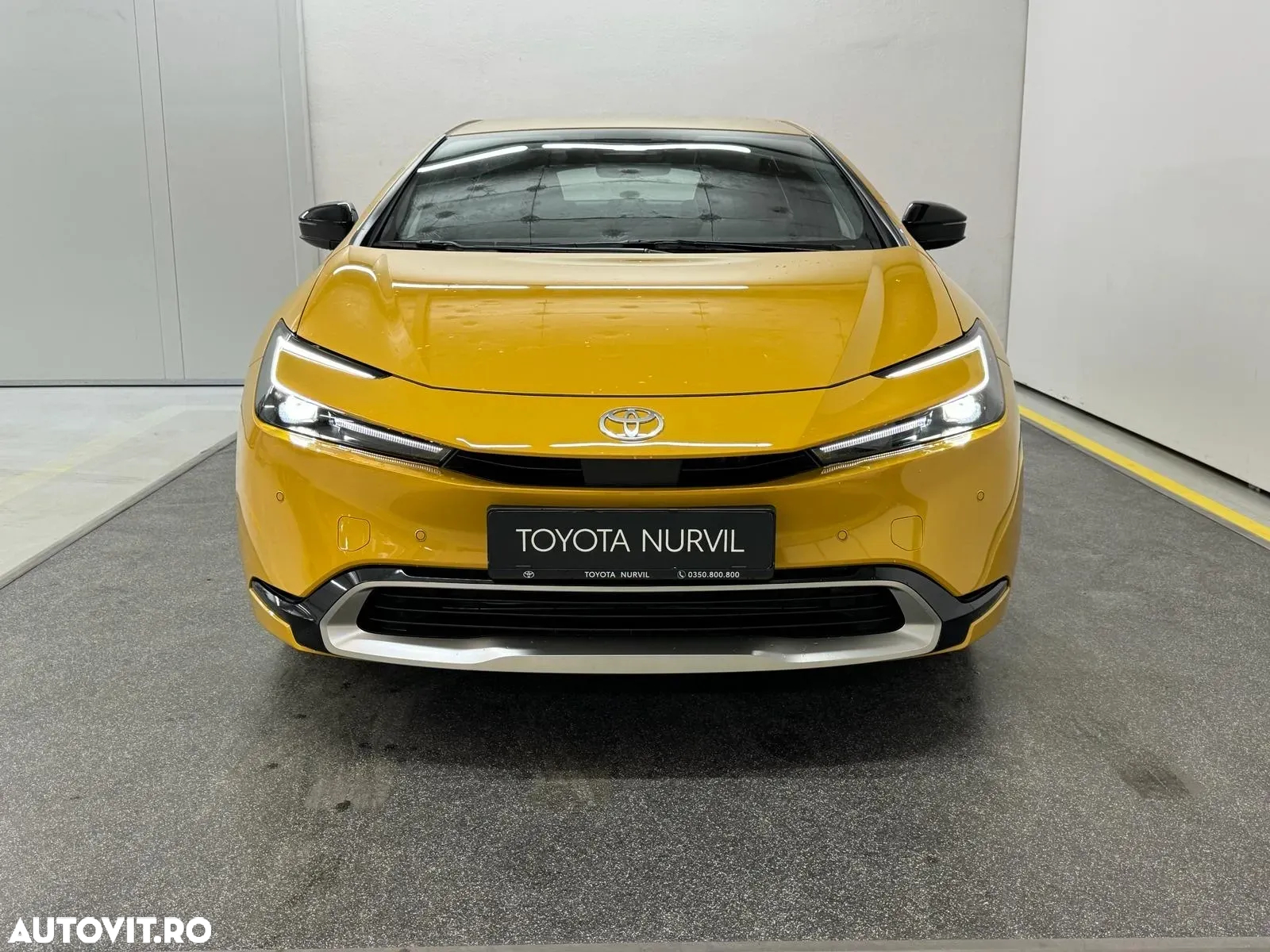 Toyota Prius 2.0 FWD PHEV Dynamic - 3