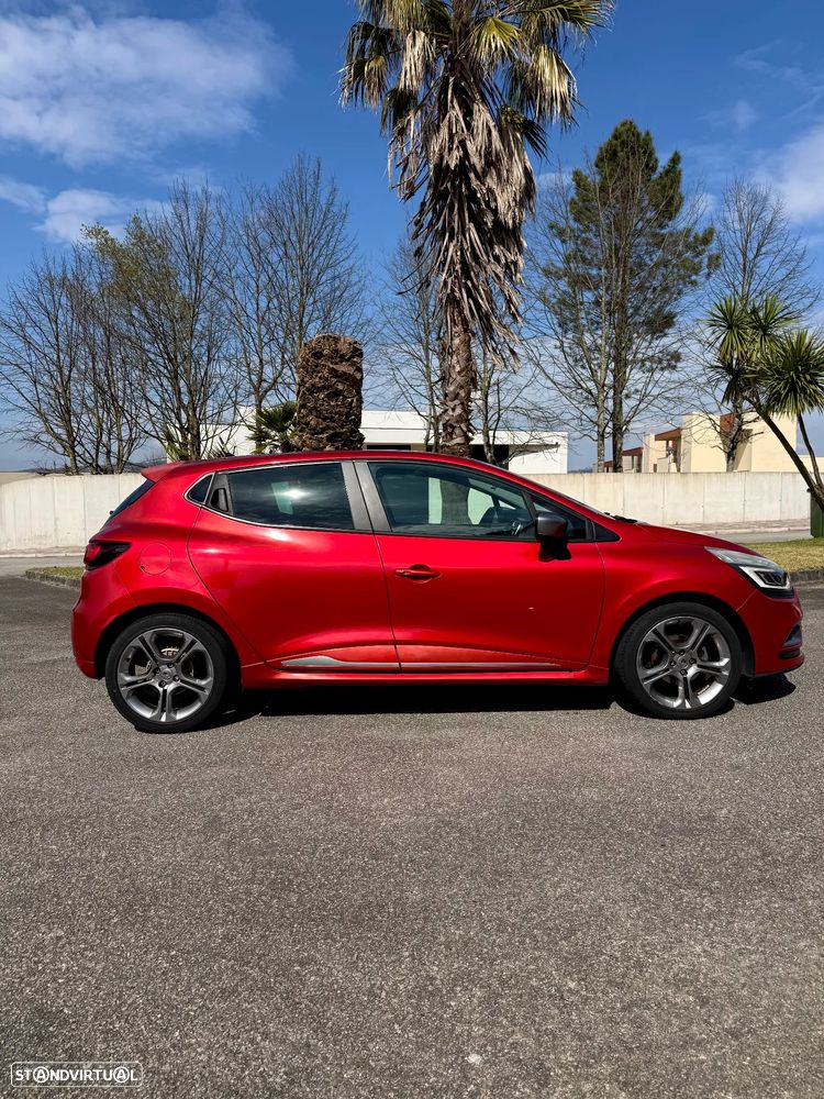 Renault Clio - 5