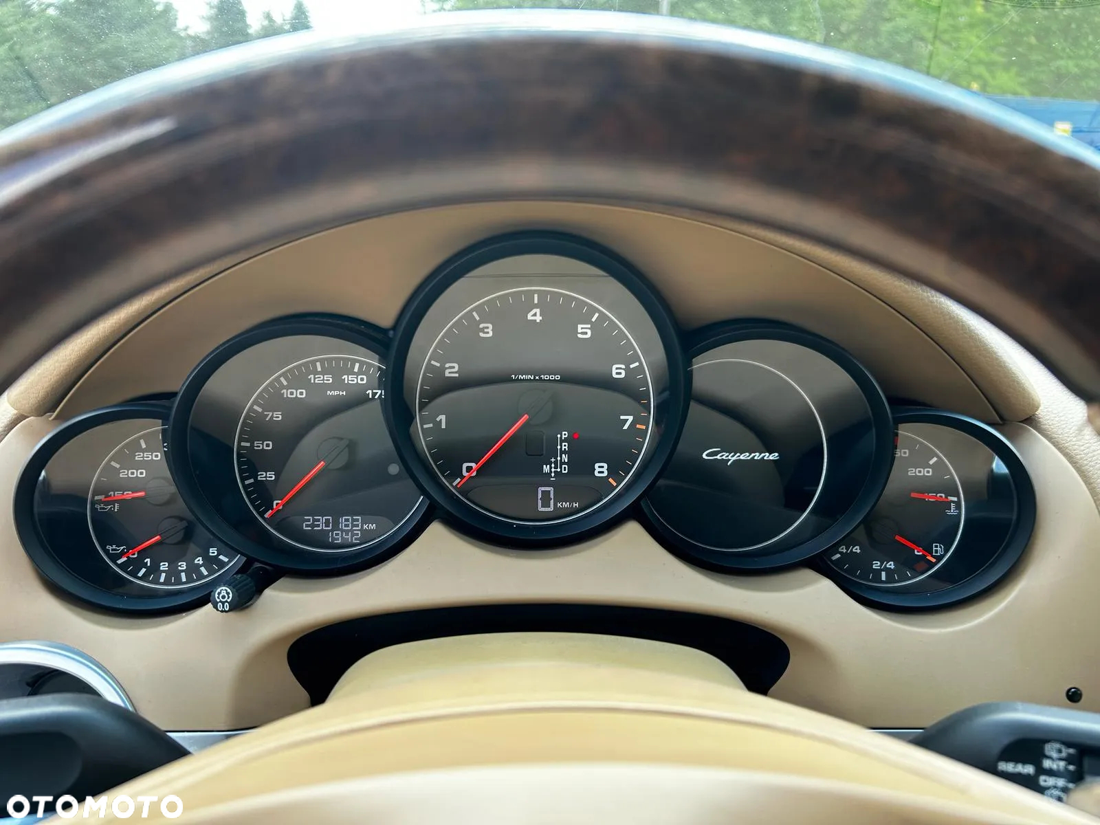 Porsche Cayenne - 14