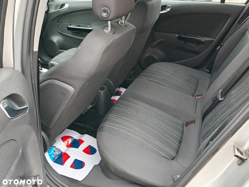 Opel Corsa 1.2 16V Cosmo - 6