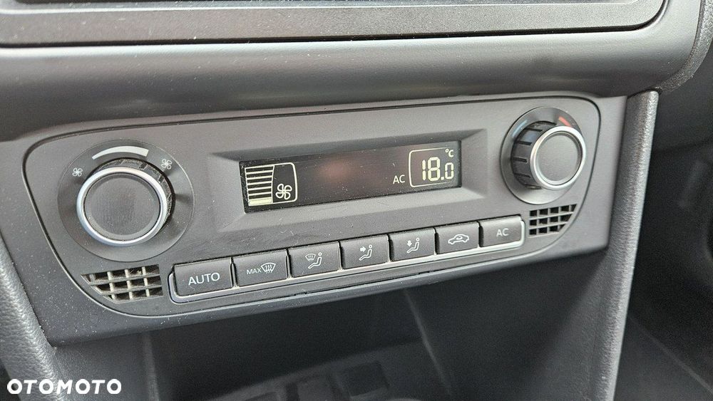 Volkswagen Polo 1.6 Tour Edition - 24