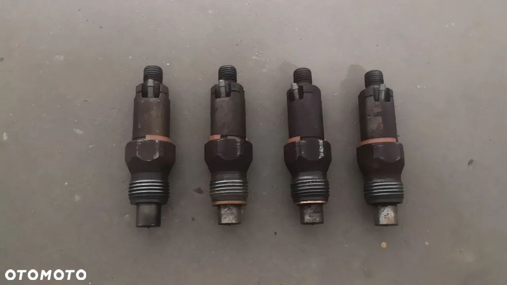 WTRYSKIWACZ LUCAS LCR6735406H KANGO CLIO II 1.9 D - 1