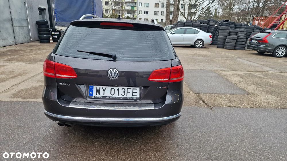 Volkswagen Passat 2.0 TSI Highline DSG - 12