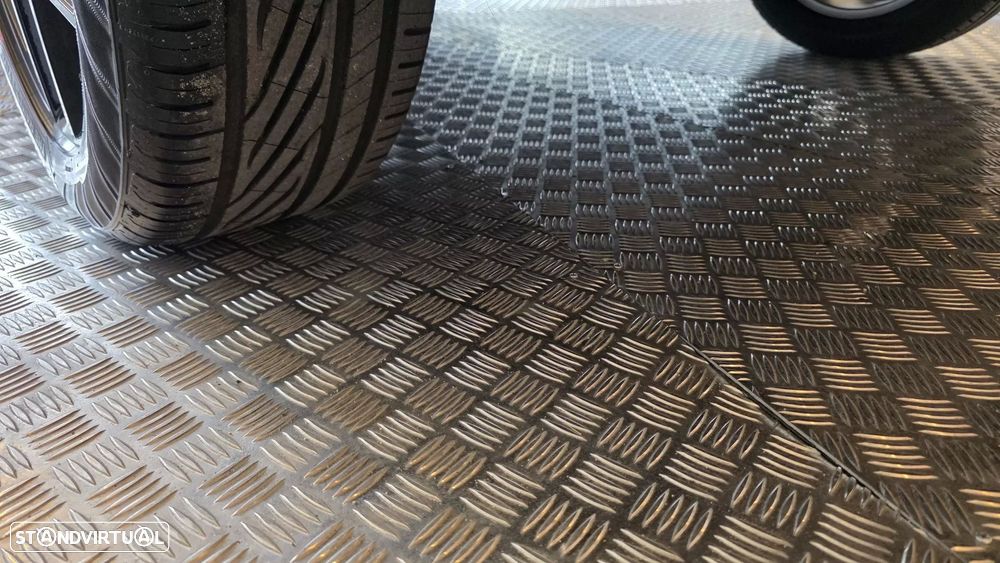 BMW X1 18 d sDrive Auto Line Sport - 31