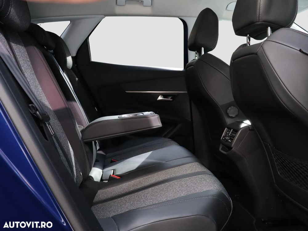 Peugeot 3008 PureTech 130 Stop & Start GPF EAT8 Allure Business-Paket - 18
