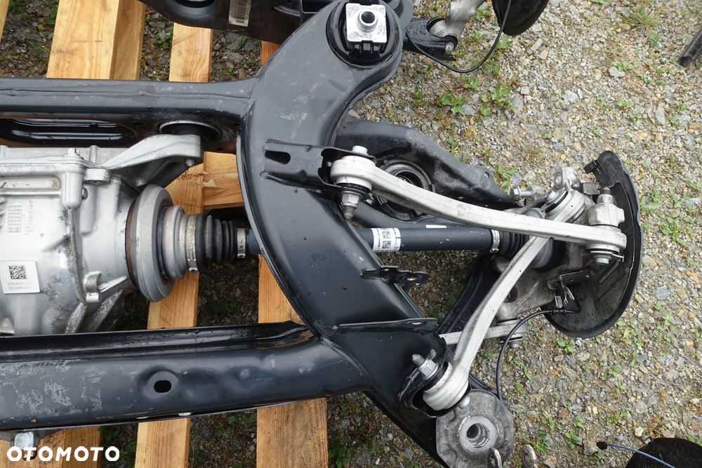 DYFER MOST TYLNY ZAWIESZENIE WAHACZE PÓŁOŚ MERCEDES W205 17r. - 4