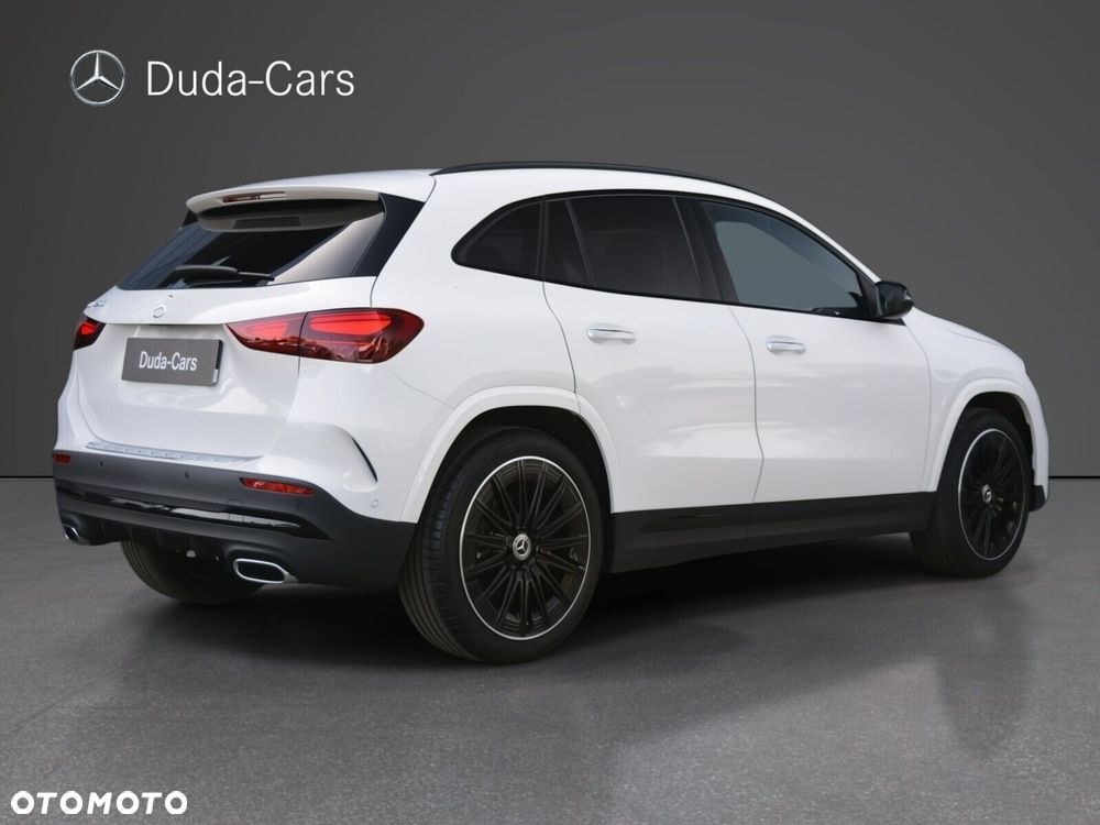 Mercedes-Benz GLA - 3