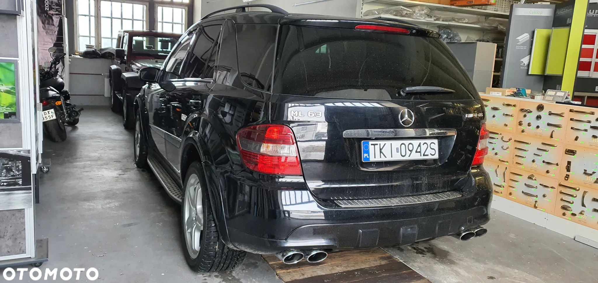 Mercedes-Benz ML 63 AMG 4-Matic - 24