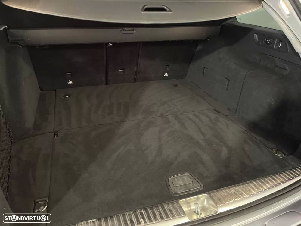 Mercedes-Benz E 220 d 4-Matic All Terrain Avantgarde - 53