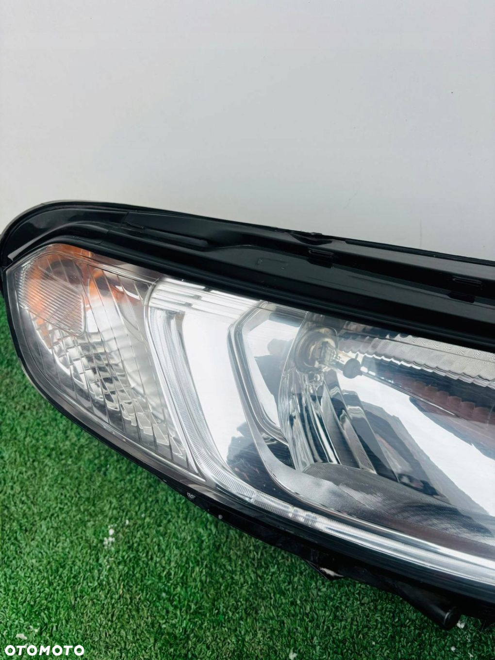 LAMPA PRAWA REFLEKTOR PRAWY FORD ECOSPORT ZWYKŁA HALOGENOWA  LED DZIENNY - 5