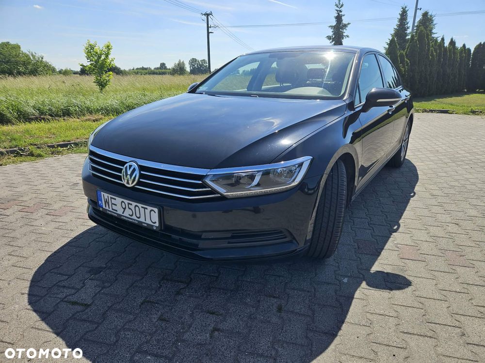 Volkswagen Passat - 2