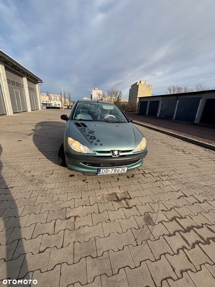 Peugeot 206 1.1 XR - 1