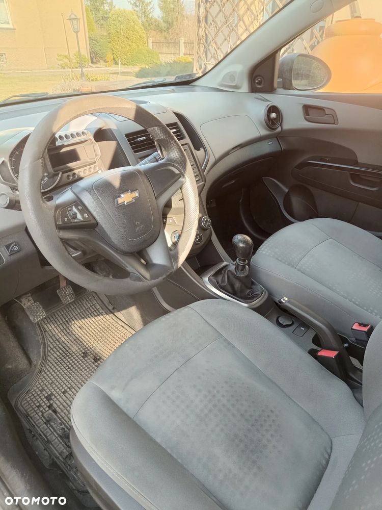 Chevrolet Aveo 1.2 LT - 7