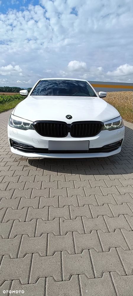 BMW Seria 5 540i Sport Line sport - 17