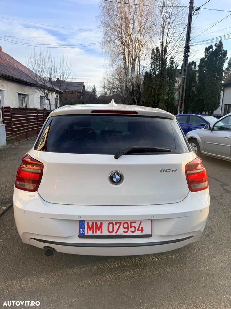 BMW Seria 1 116d Sport Line - 12