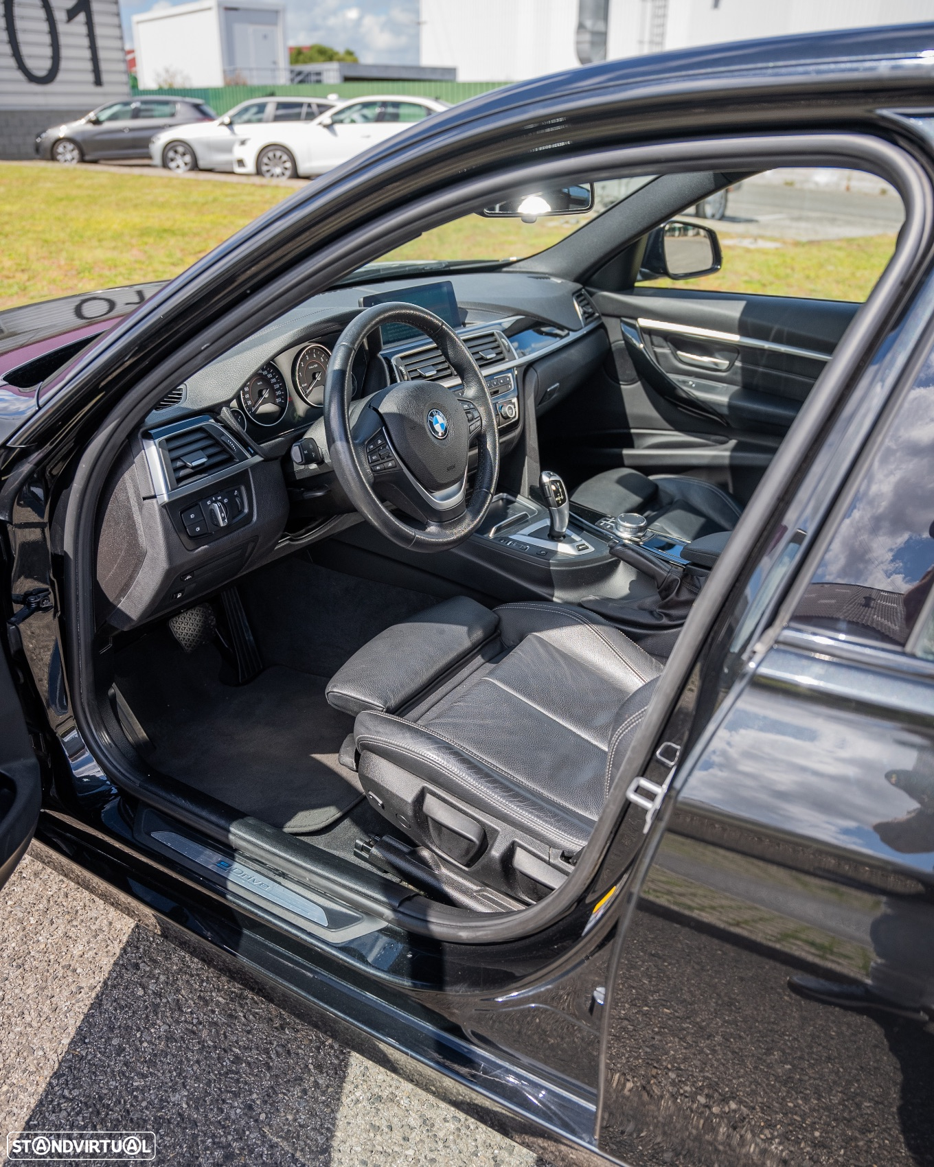 BMW 330 - 16
