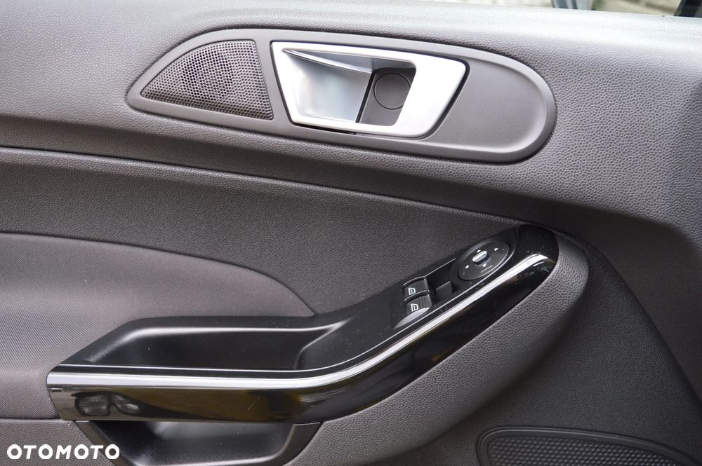 Ford Fiesta 1.0 EcoBoost Titanium - 23