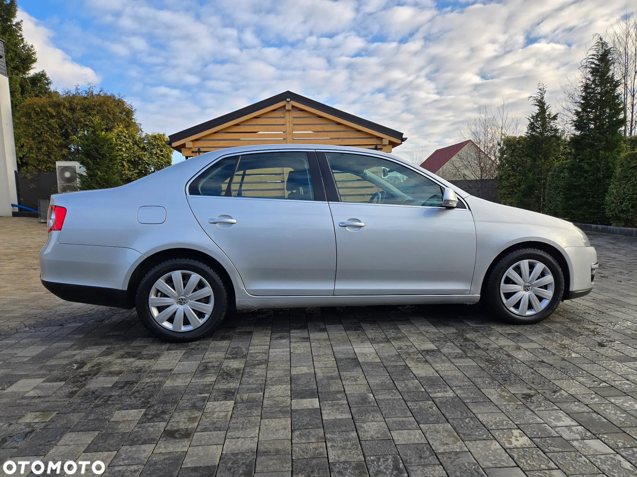 Volkswagen Jetta 2.0 TDI DPF Comfortline - 20