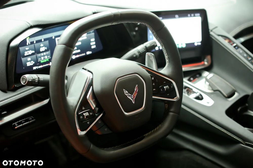 Chevrolet Corvette - 11