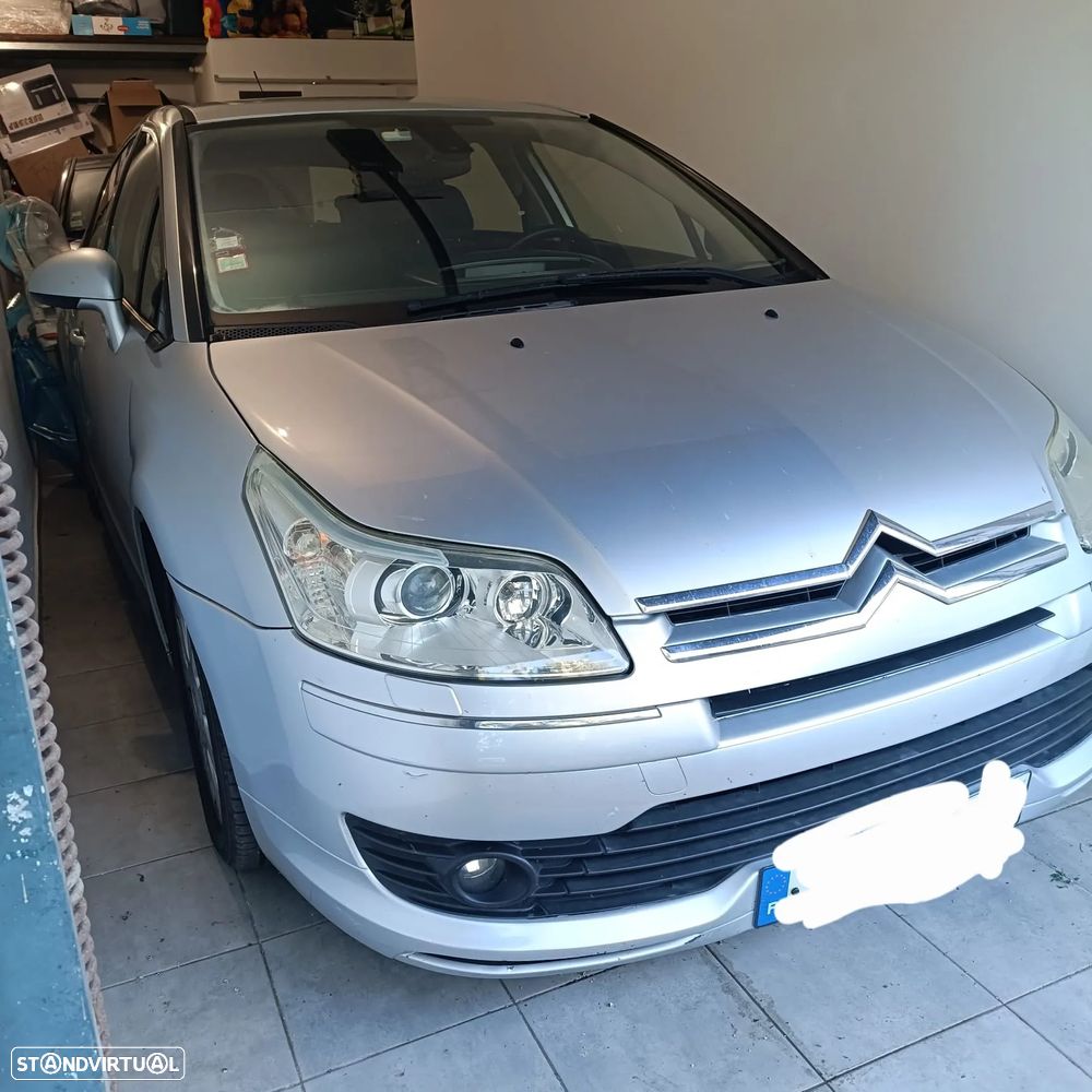 Citroën C4 1.6 HDi 110 Exclusive - 1