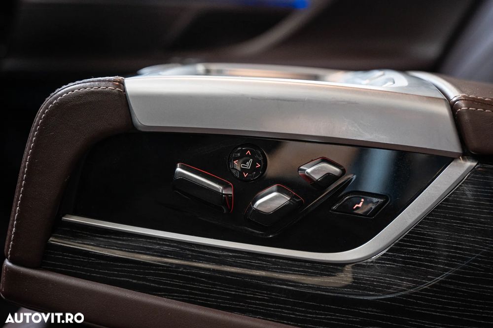 BMW Seria 7 750Ld xDrive - 34