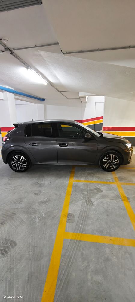 Peugeot 208 2020 photo 2