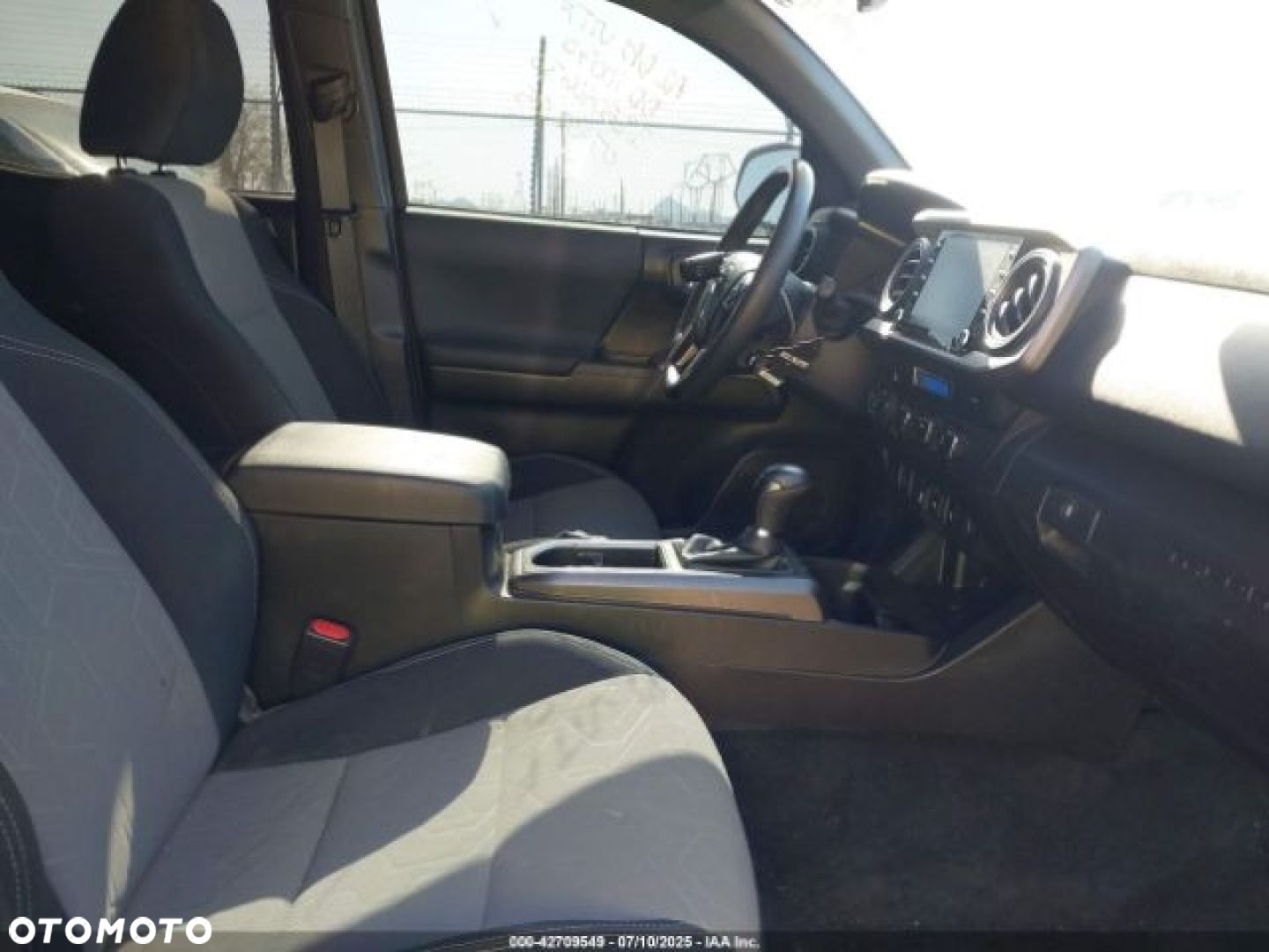Toyota Tacoma - 9