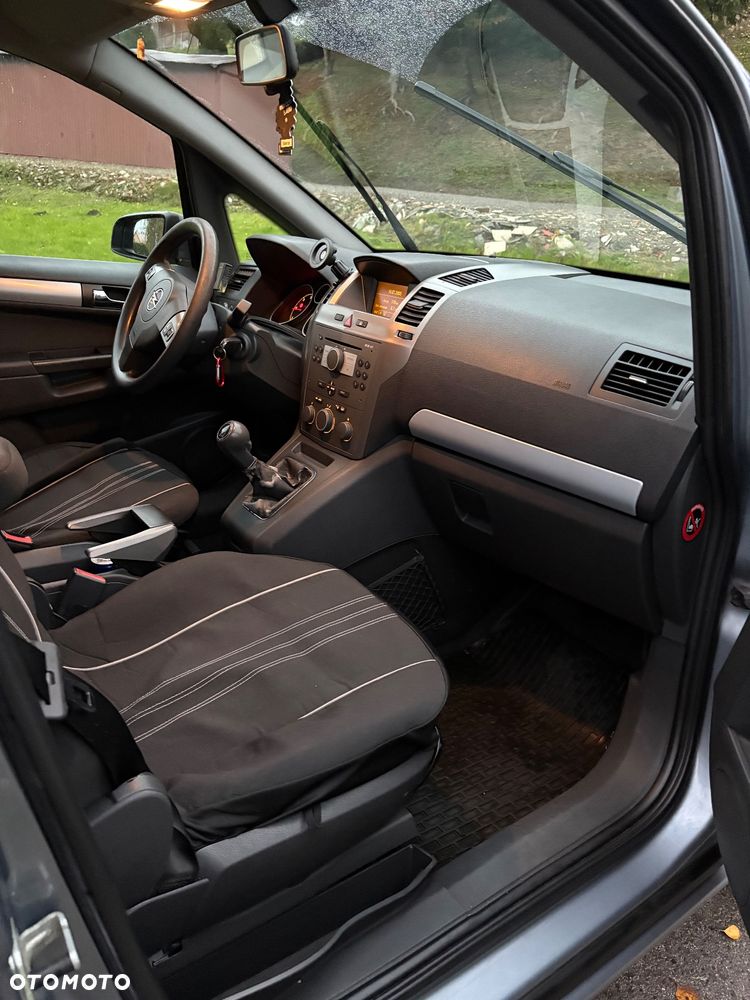Opel Zafira 1.9 CDTI Sport - 10