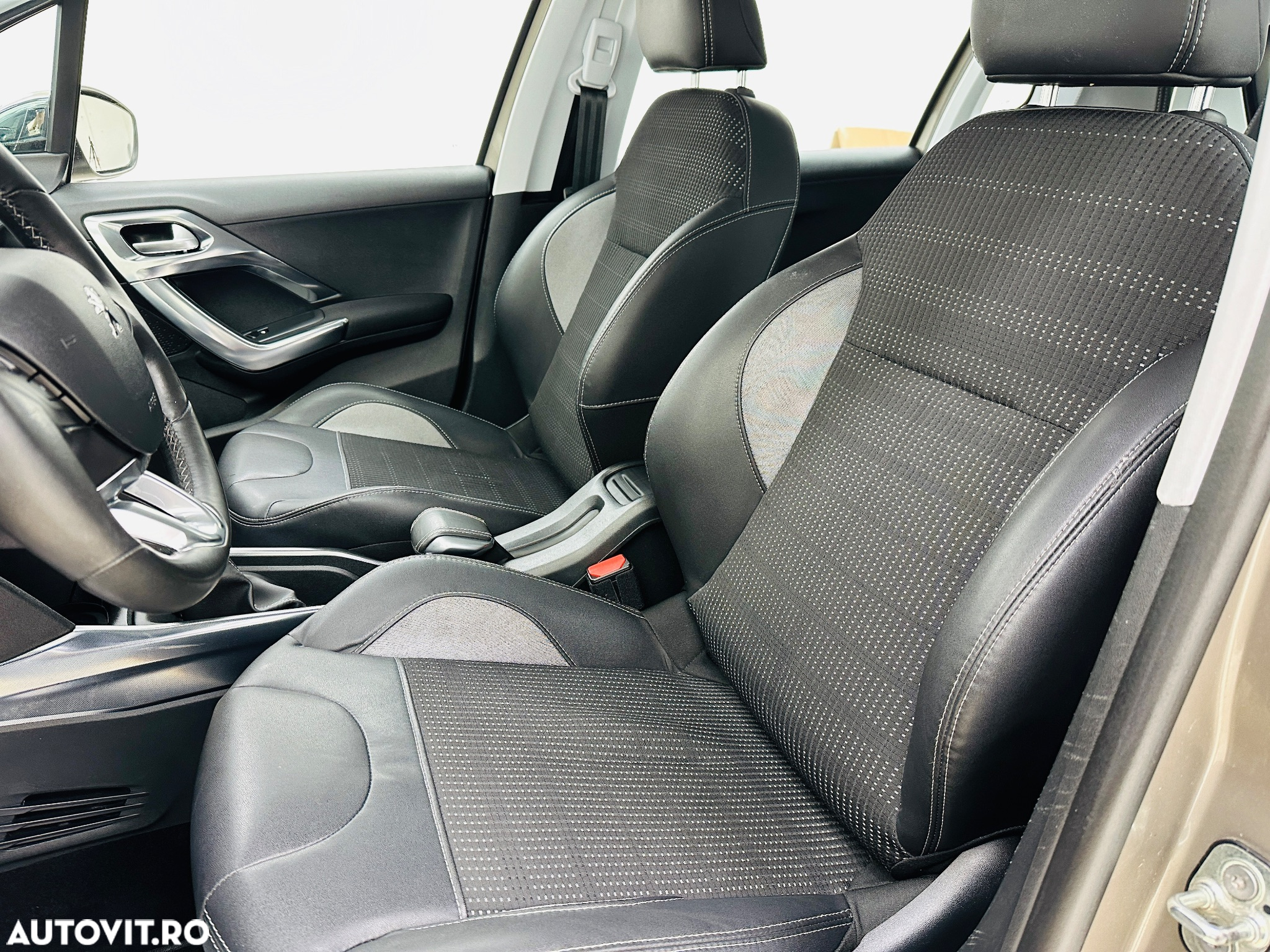 Peugeot 2008 - 15