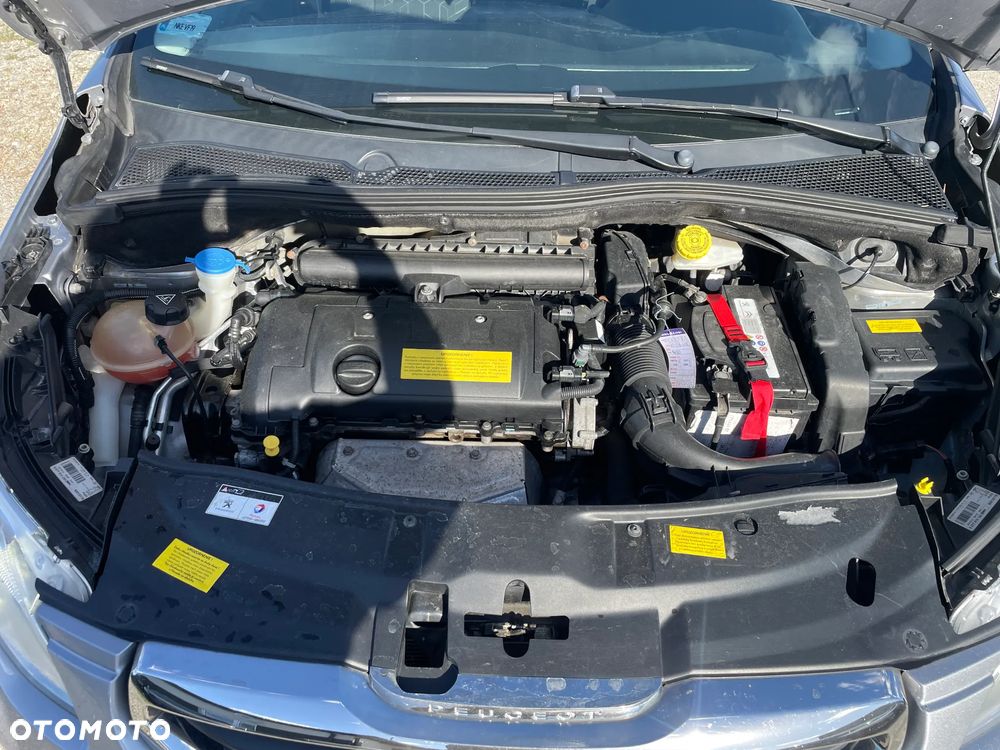 Peugeot 2008 1.6 VTi Active - 20