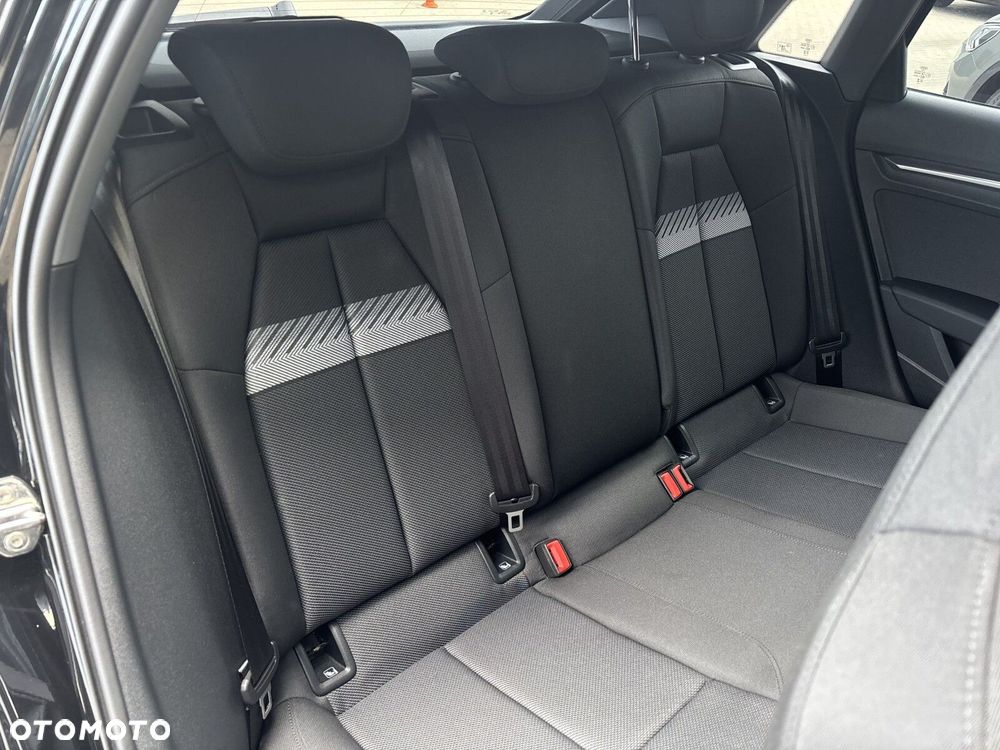 Audi A3 Sportback 35 TFSI mHEV Advanced S tronic - 34