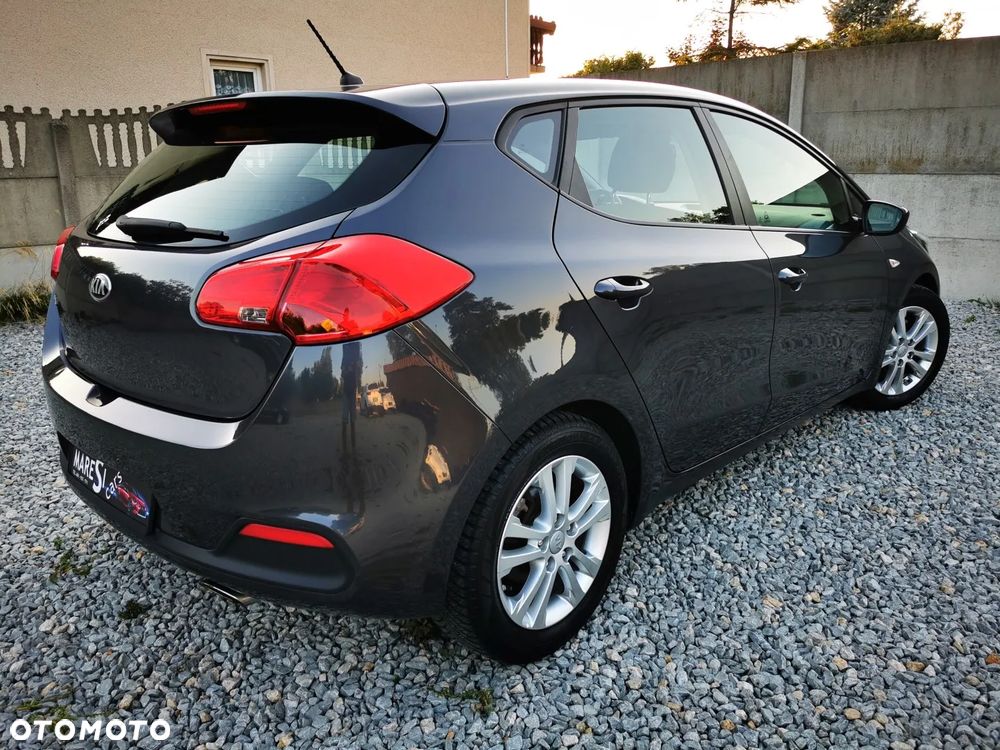 Kia Ceed - 4