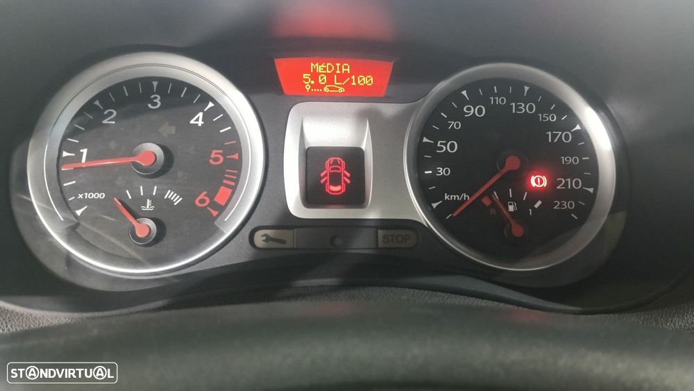 Renault Clio - 9