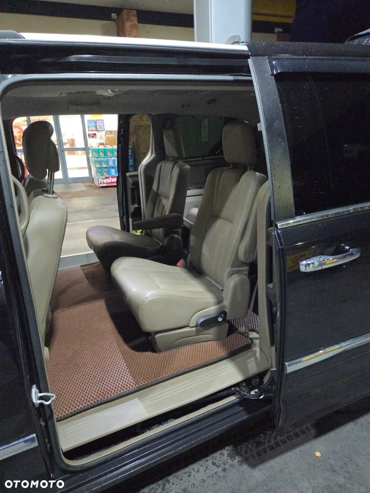 Chrysler Town & Country 3.6 Touring - 3