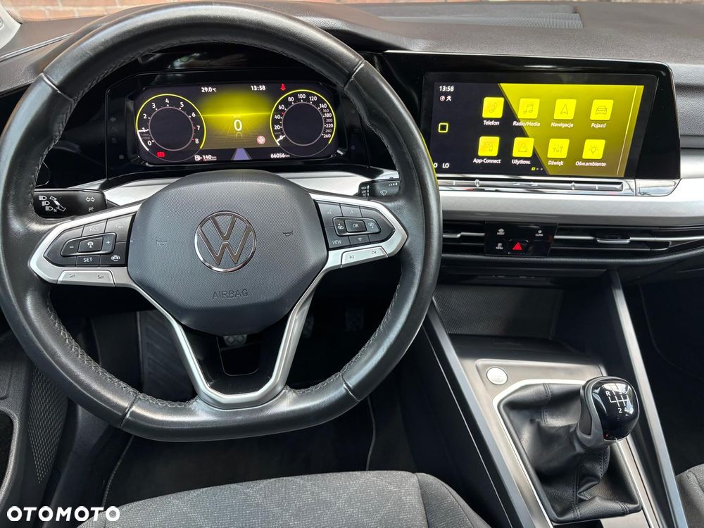 Volkswagen Golf - 25