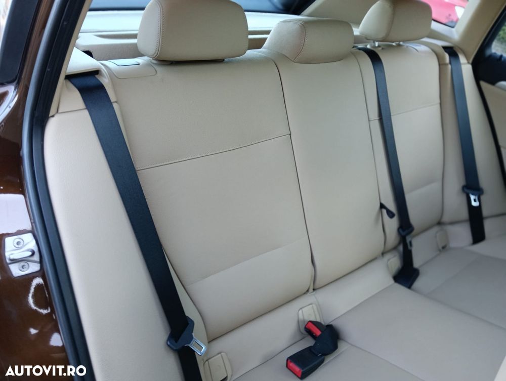 BMW X1 xDrive20d Aut. Sport Line - 22