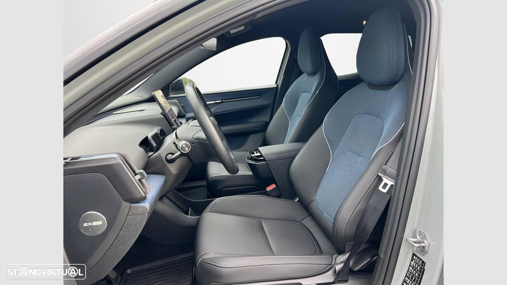 Volvo EX30 69 kWh Single Motor Extended Range Plus - 10