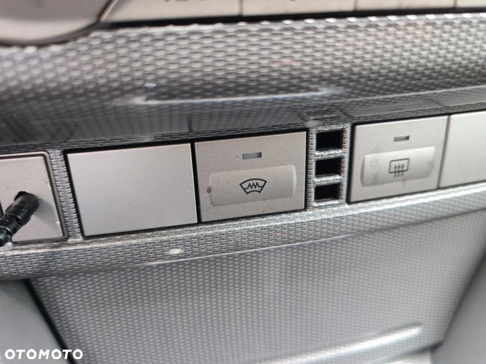 Ford Focus 1.8 Titanium - 33