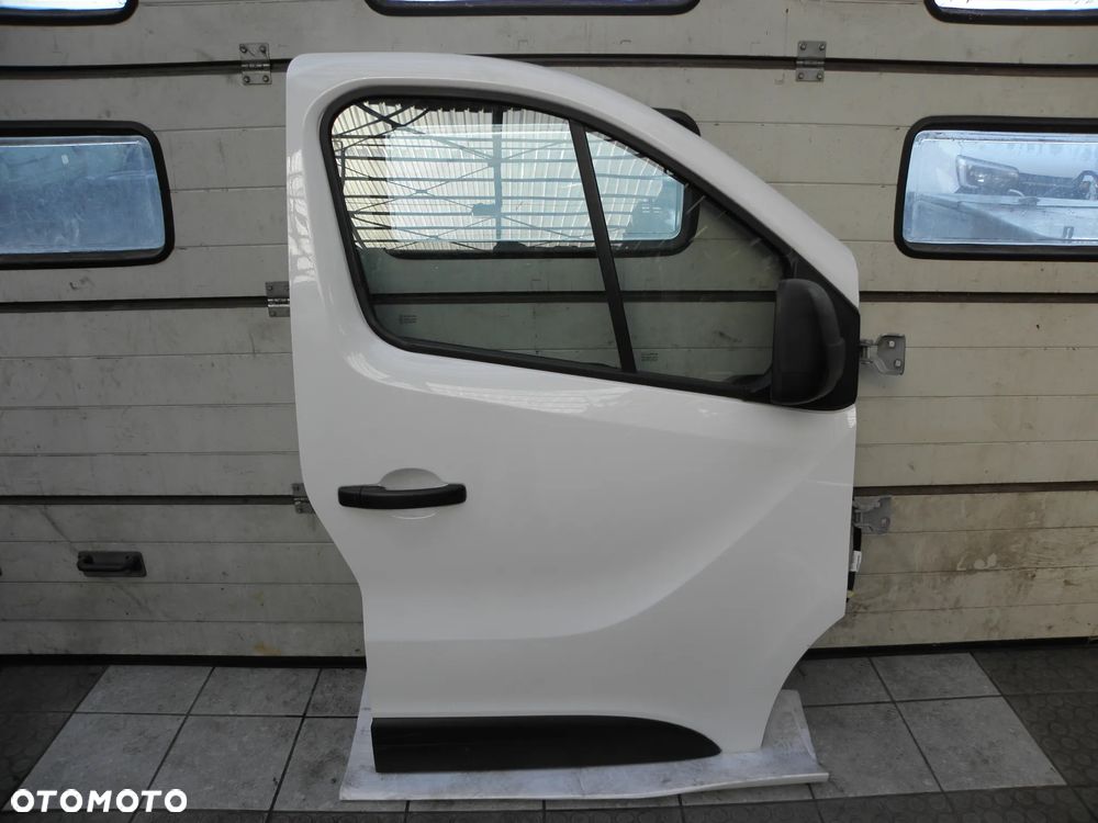 RENAULT TRAFIC III  DRZWI PRAWE ŁANDE DO ZAŁOŻENIA - 1