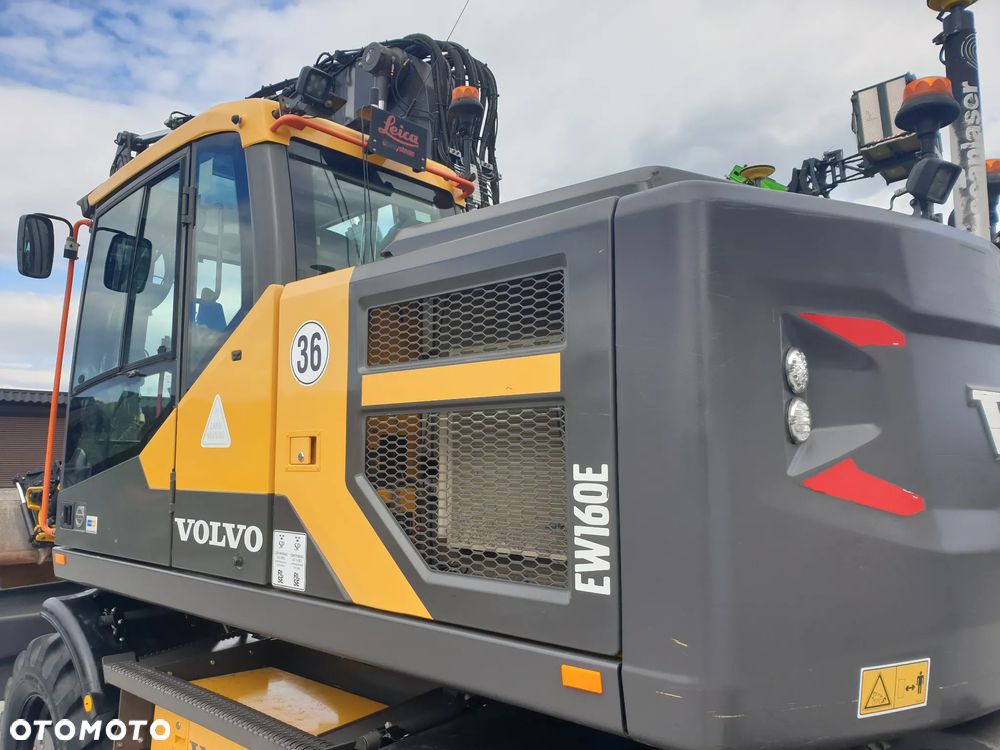 Volvo EW 160E ROTOTILT ZE SZCZYPCAMI SYSTEM GPS 3D LEICA - 17