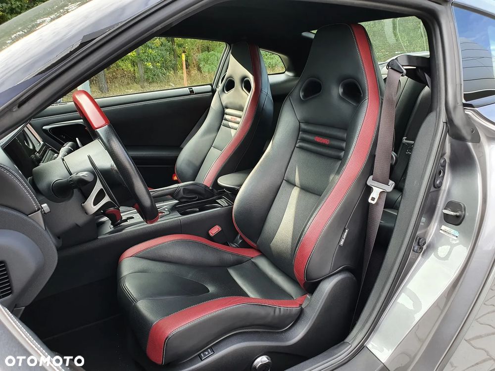 Nissan GT-R Black Edition - 13