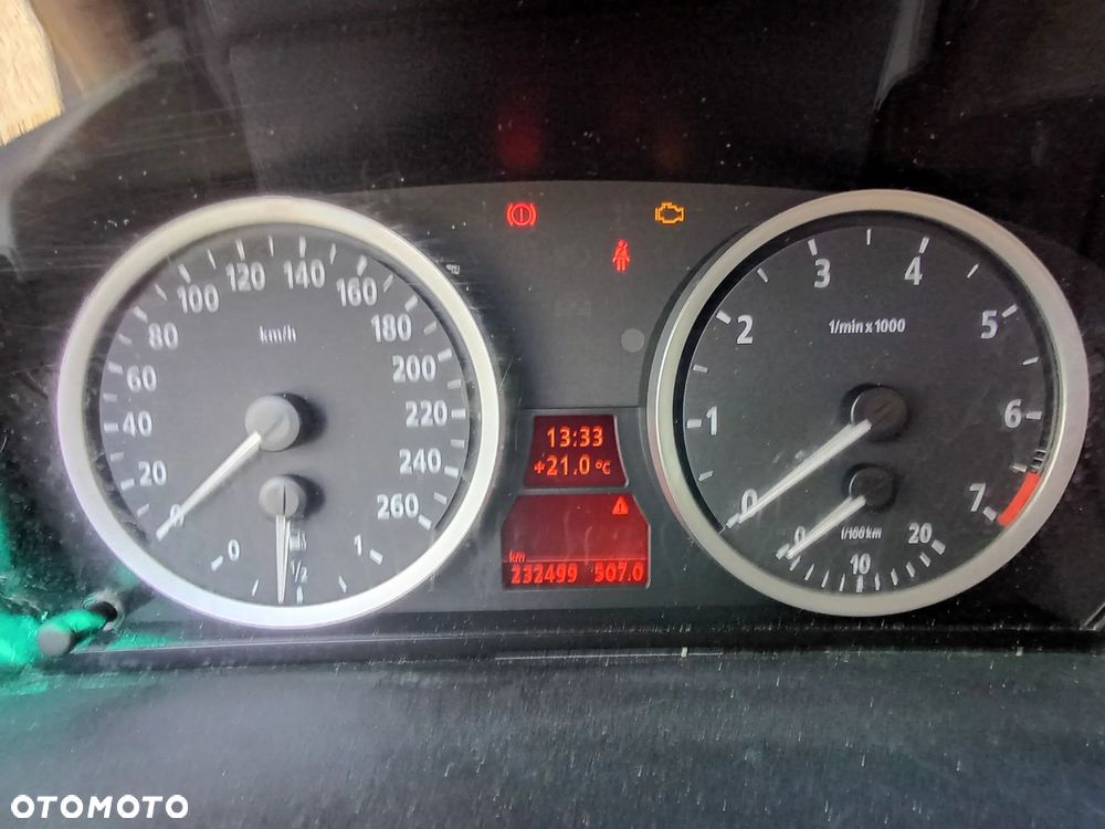 BMW Seria 5 523i - 17