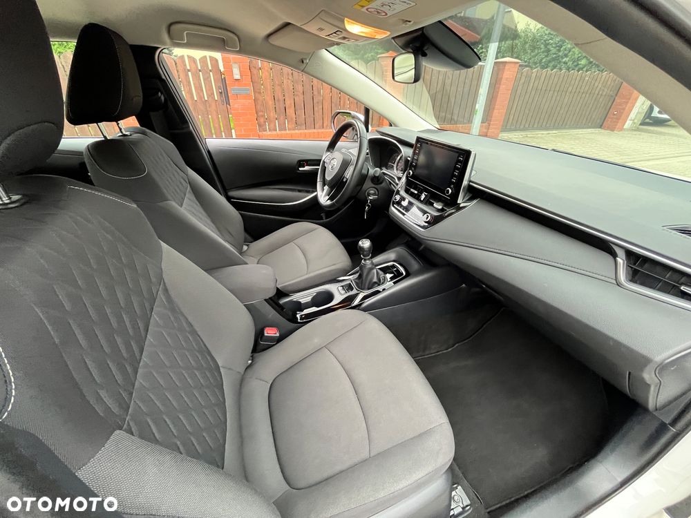 Toyota Corolla 1.5 Comfort - 26