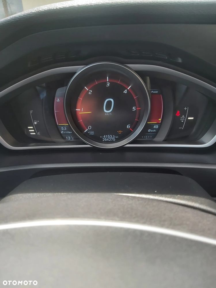 Volvo V40 D2 Summum - 28