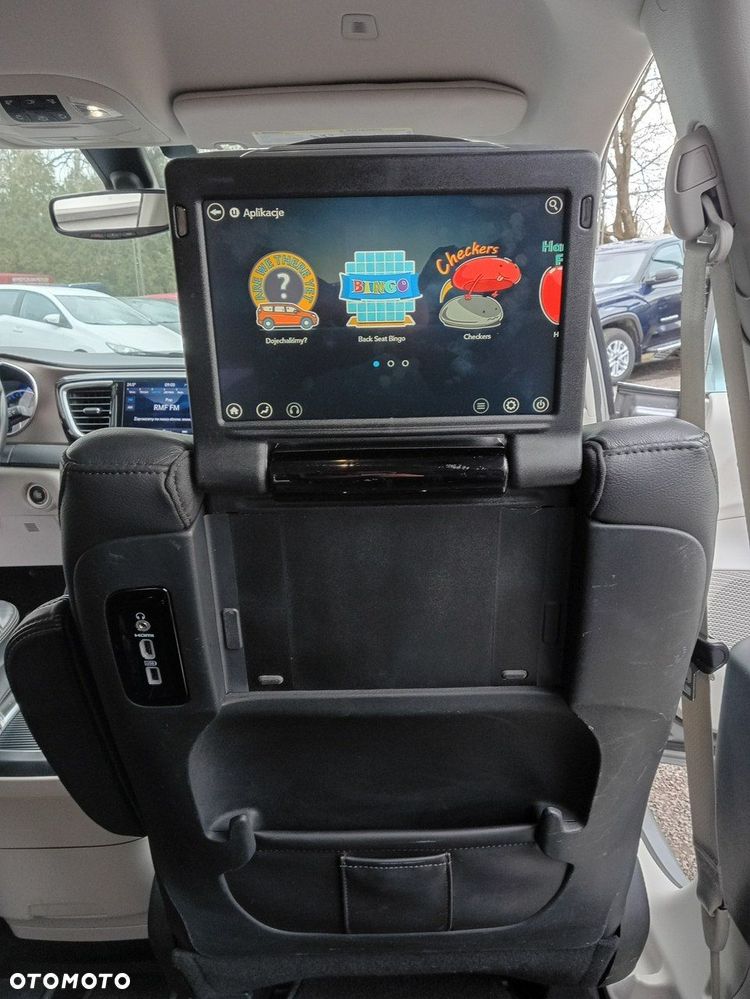 Chrysler Pacifica - 13