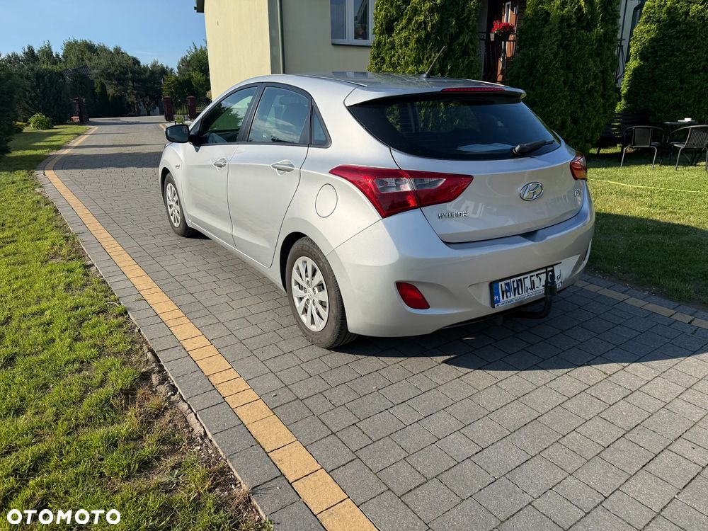 Hyundai i30 1.6 D Classic + - 6