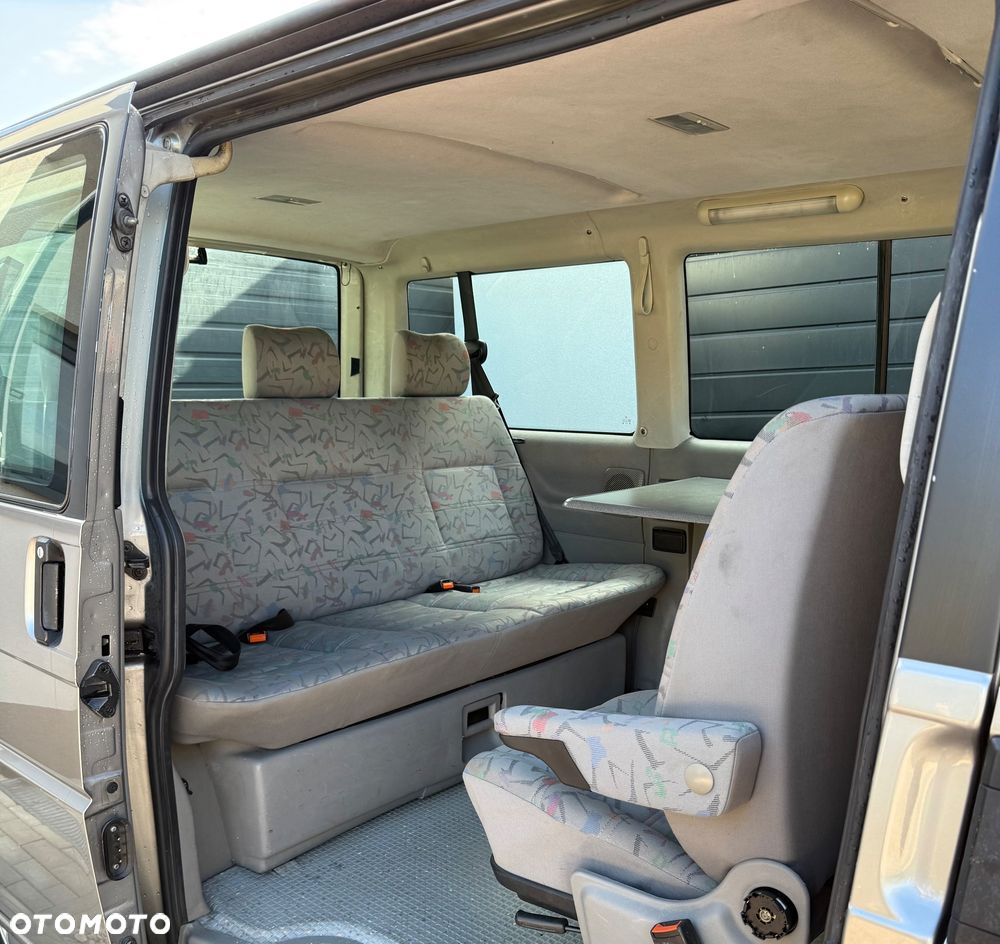 Volkswagen Multivan Standard - 8